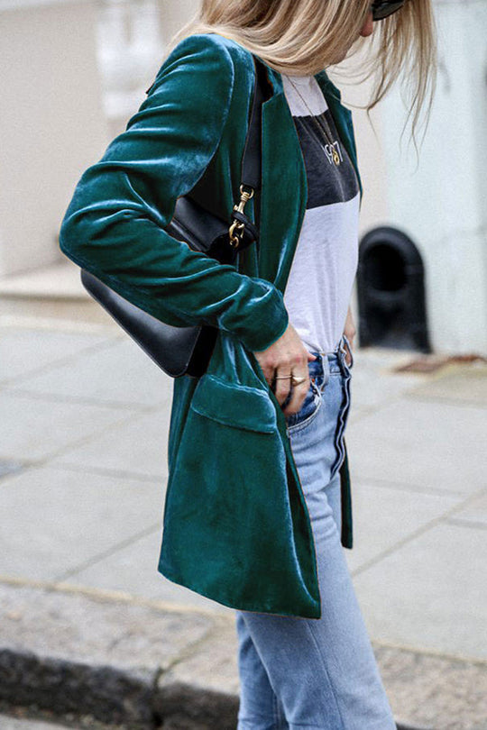 EB | Blazer aus Samt im Streetstyle