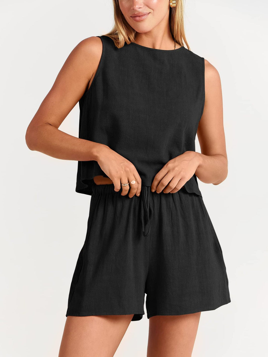 EB | Zweiteiliges Set aus ärmellosem Oberteil und Shorts