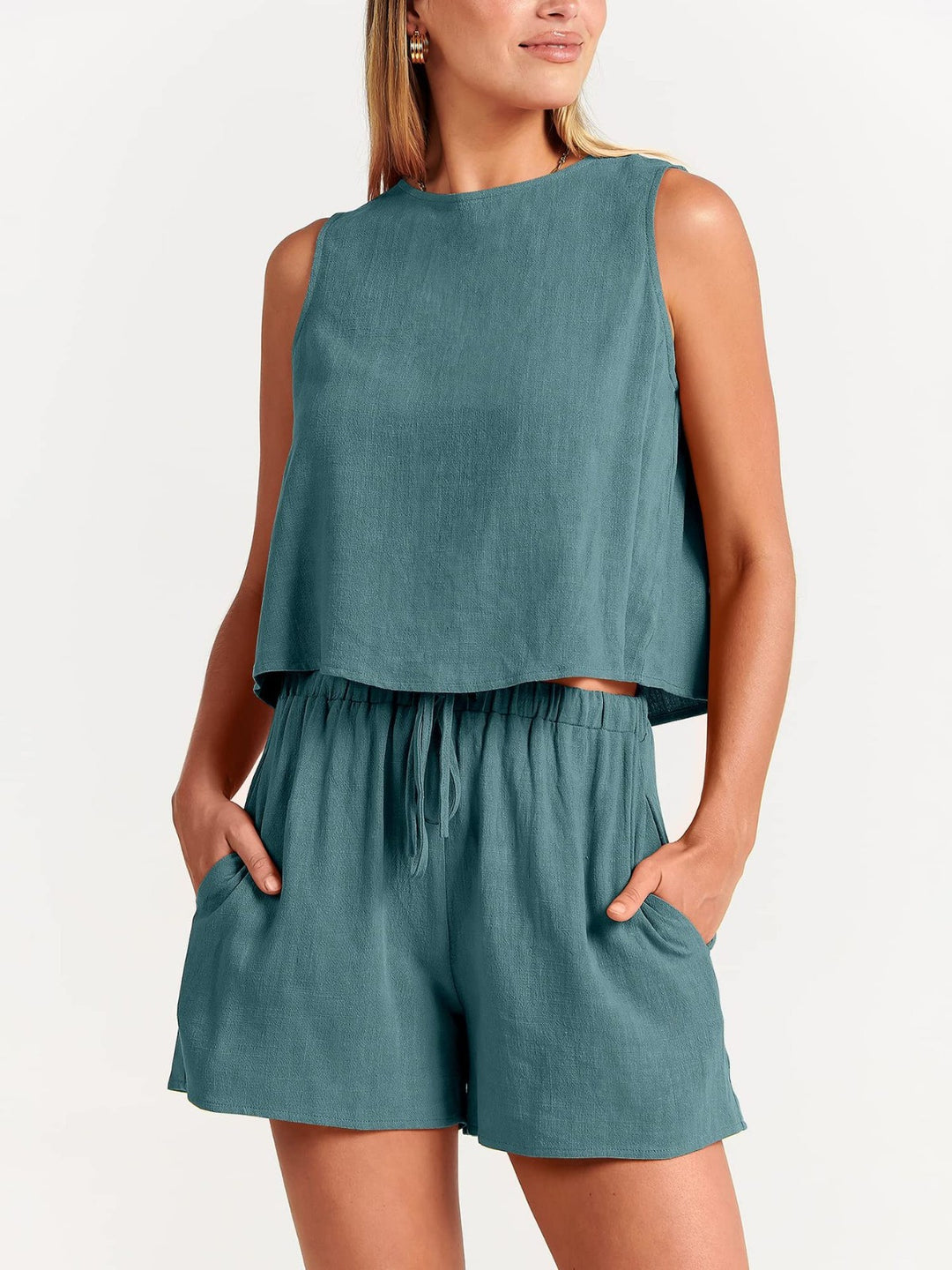 EB | Zweiteiliges Set aus ärmellosem Oberteil und Shorts