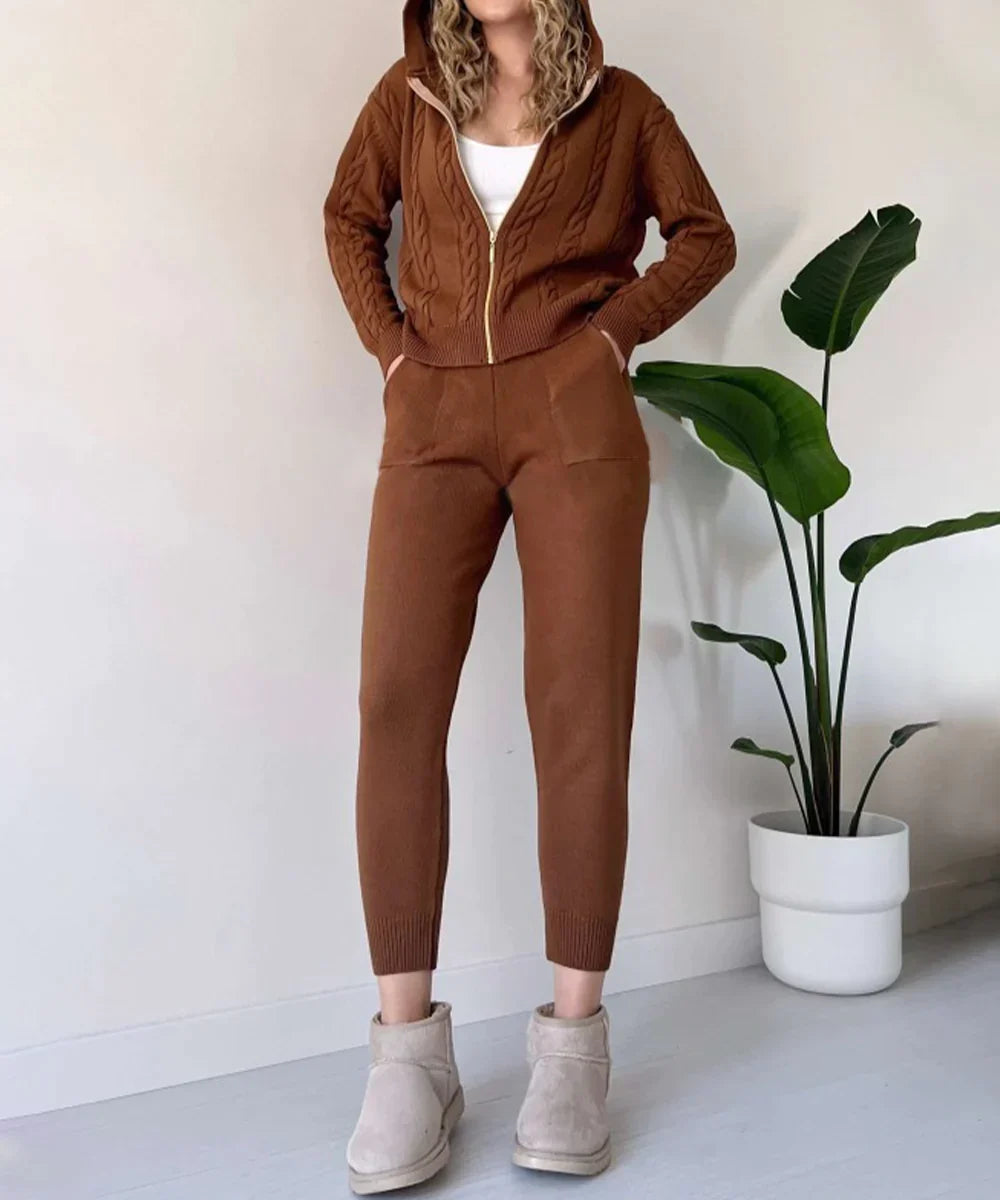 EB | Satz Aus Twist Jacquard Pullover und Strickjacke