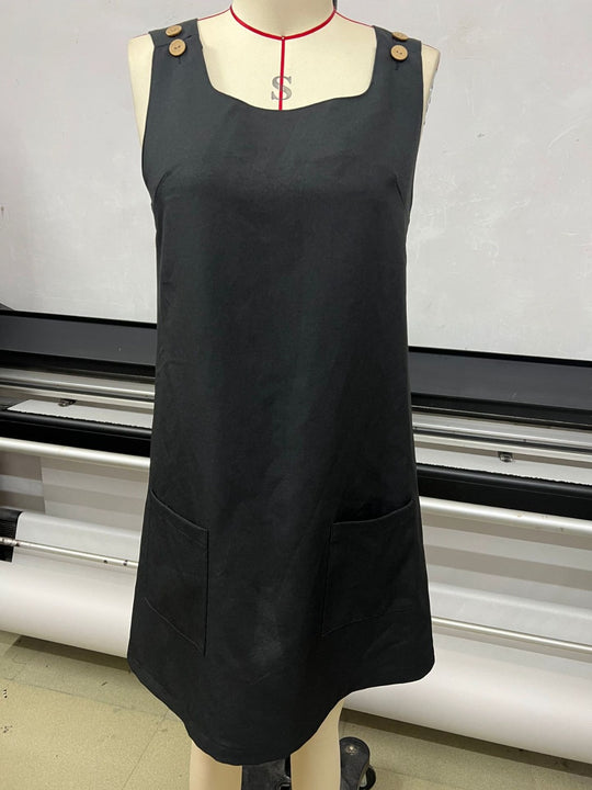 EB | Ärmelloses Kleid mit Rundhalsausschnitt und Weste mit Knöpfen