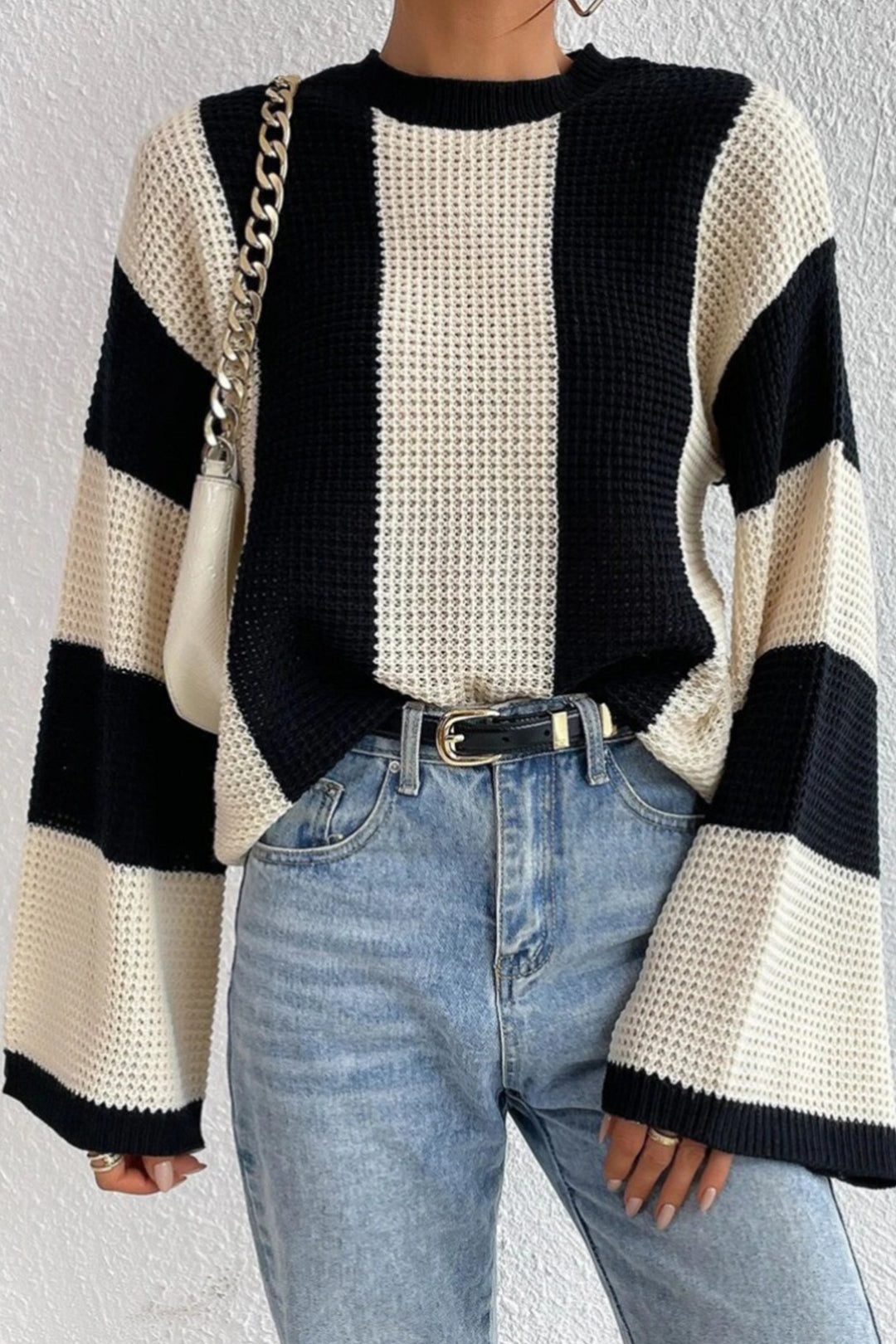 EB | Glocke mit Kontraststreifen Pullover mit Strickärmeln