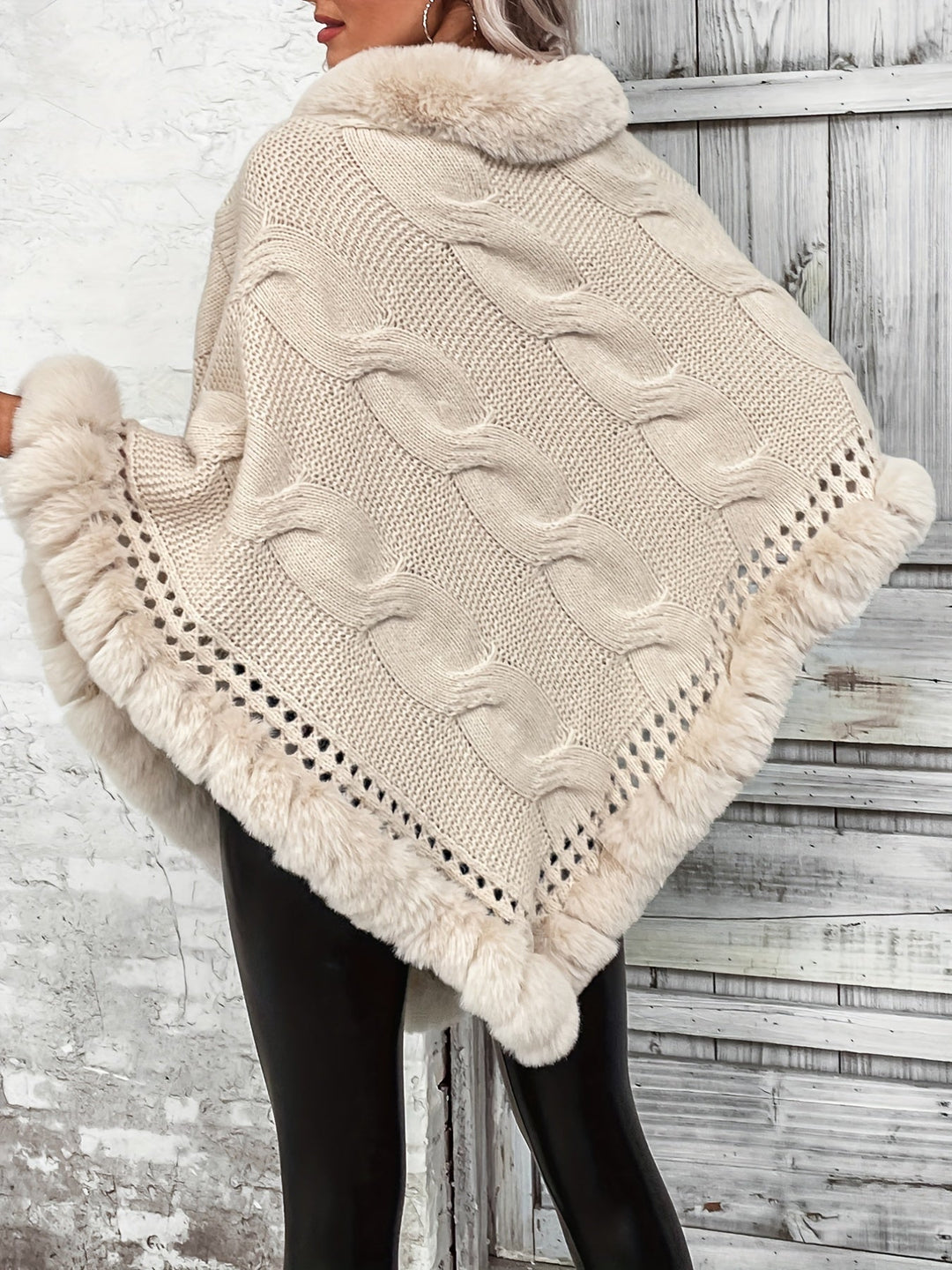 EB | Poncho mit Kunstpelzrand und Grobstrickmuster Acryl Elegant und Warm