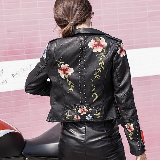 EB | Bestickte Frauen Kunstleder Bikerjacke