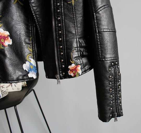 EB | Bestickte Frauen Kunstleder Bikerjacke