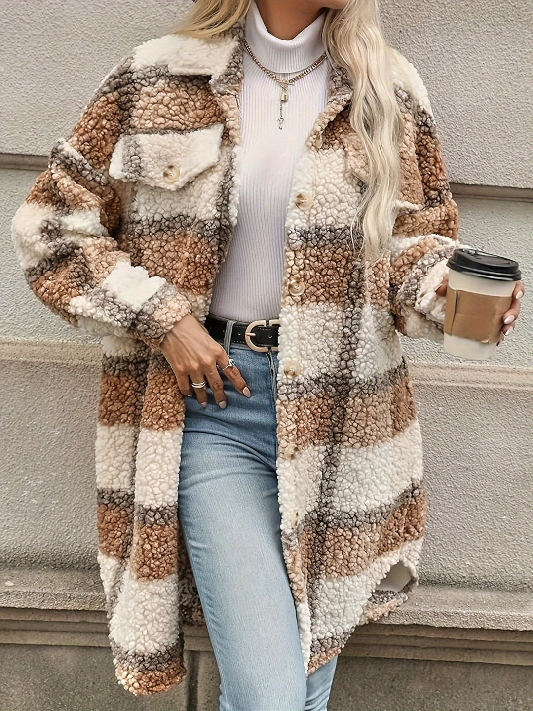 EB | Karierter Knopfjacke mit Fuzzy Muster
