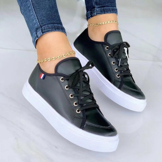 Trendige Plateausneaker für Frauen EB