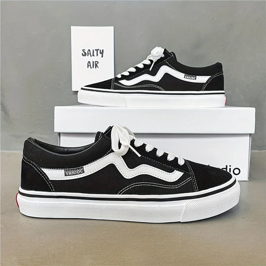 Niedrige Turnschuhe EB