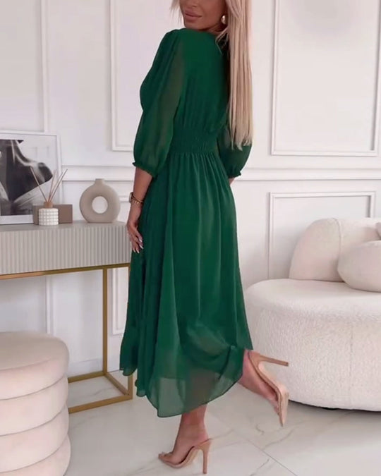 EB | Unifarbenes Tailliertes Kleid mit V-Ausschnitt