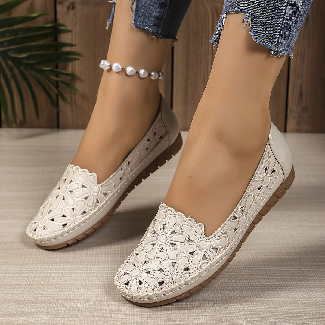 Blumige perforierte Loafer EB EB