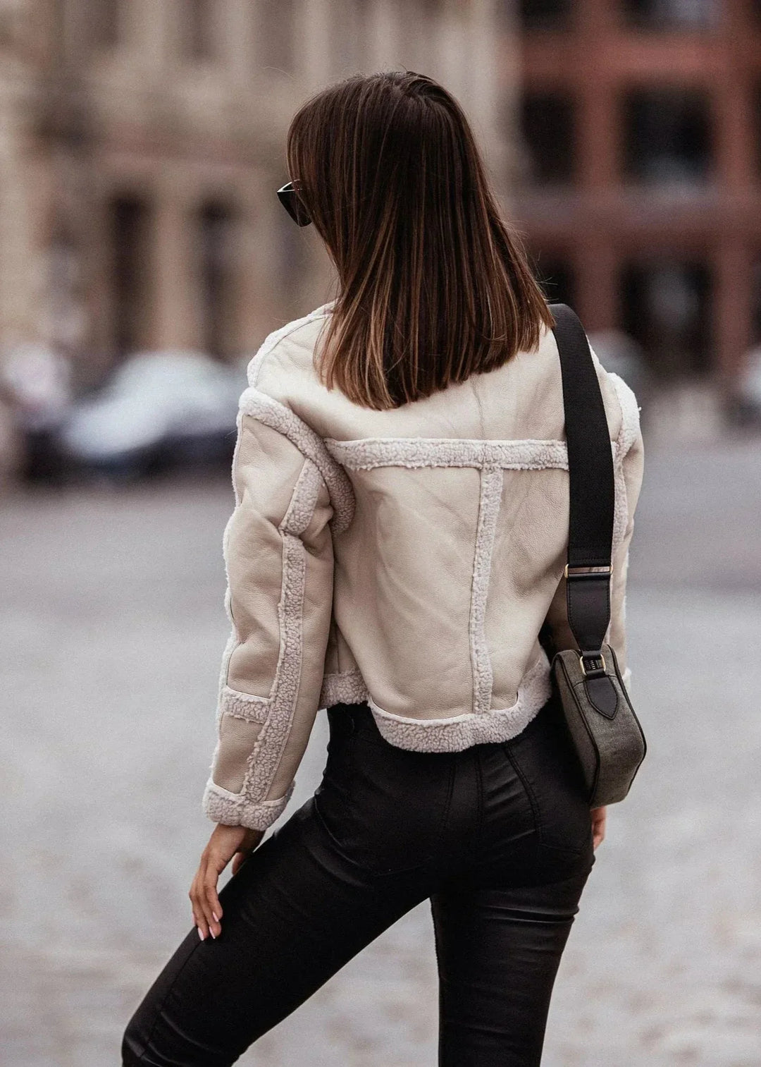 EB | Fellbesetzte Langarmjacke
