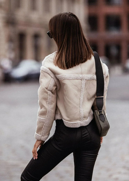 EB | Fellbesetzte Langarmjacke