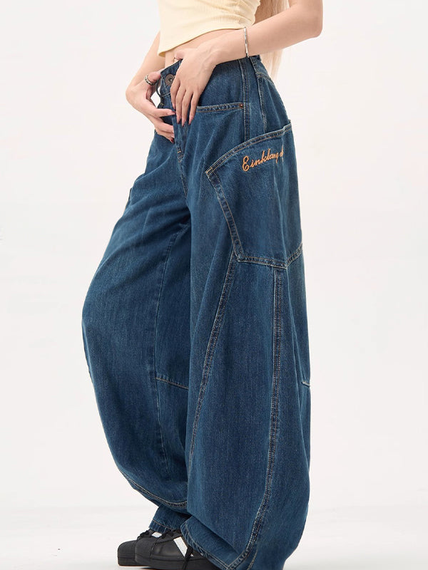 EB | Blaue Boyfriend Jeans Mit Großen Taschen Und Weitem Krummschnitt