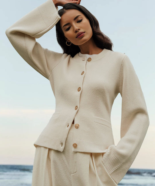 EB | Gestrickte Strickjacke