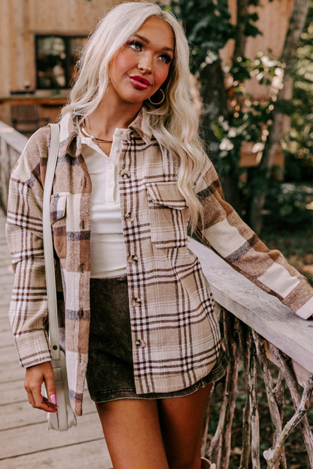 EB | Lässiges Karierter Overshirt Zeitloses Design und Komfort Perfekt für Layering
