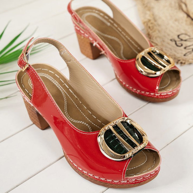 Sandalen mit klobigem Absatz und Schnalle EB EB
