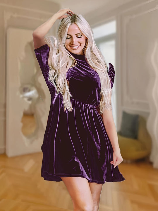 EB | Einfarbiges Samtkleid