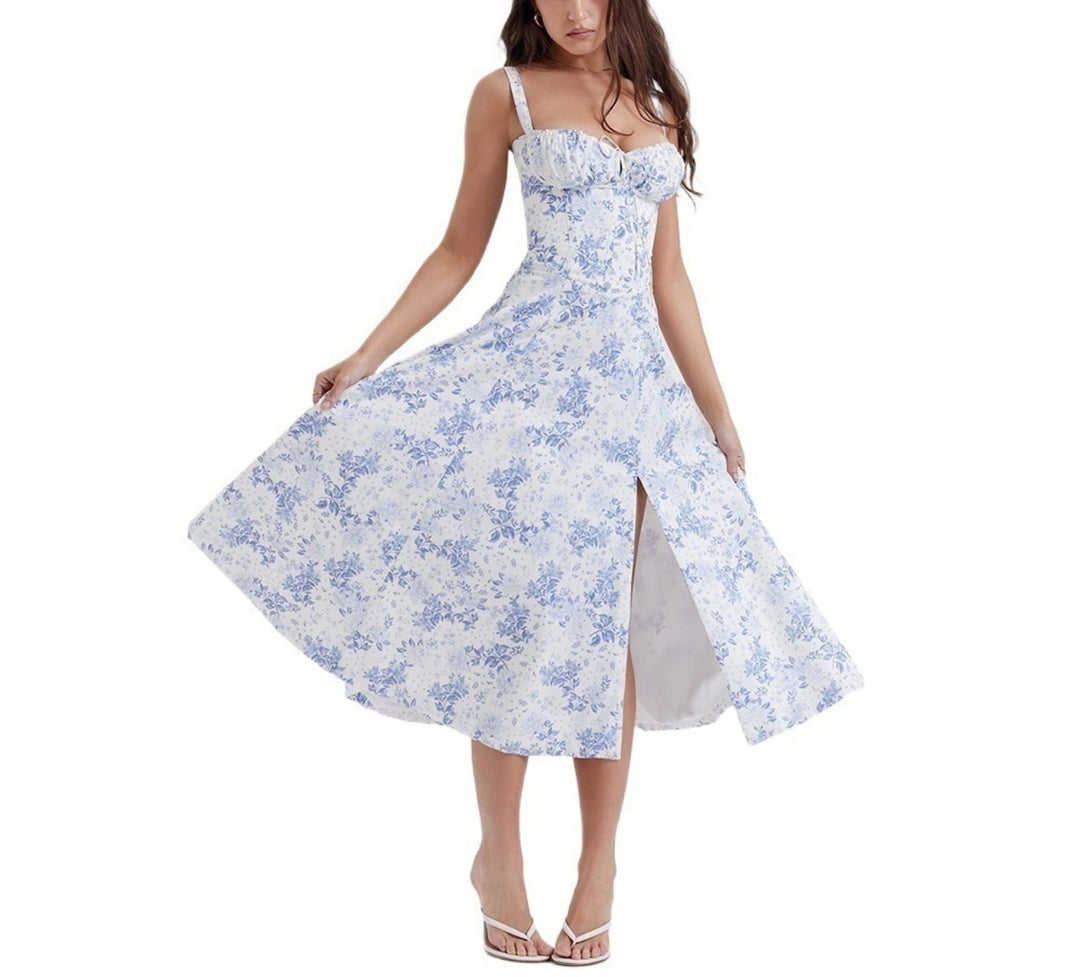 EB | Floraler Strapsrock mit Schnürsenkeln und Neckholder mit hohem Schlitz
