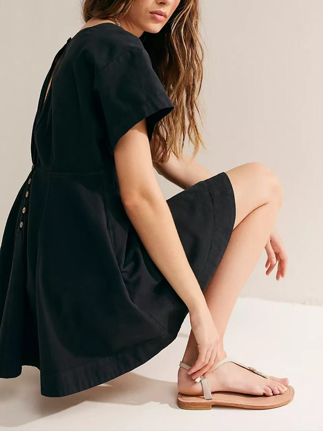 EB | Freizeitkleid mit quadratischem Ausschnitt und Knöpfen