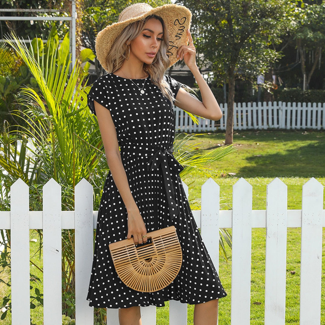 EB | Kurzärmeliges Polka Dot Plissee-Kleid