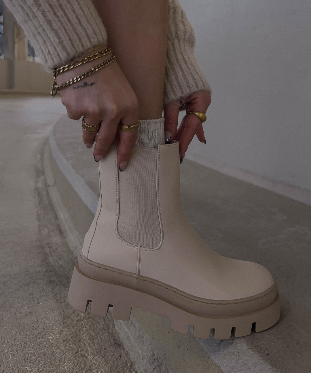 EB | Beige Kurze Stiefel
