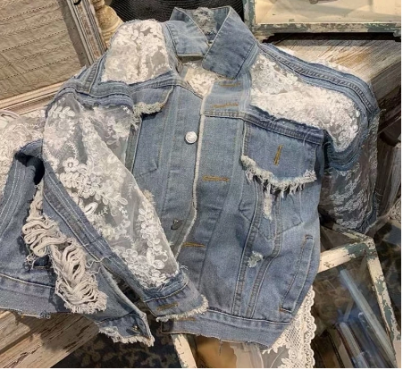 EB | Blumen Denim-Jacke