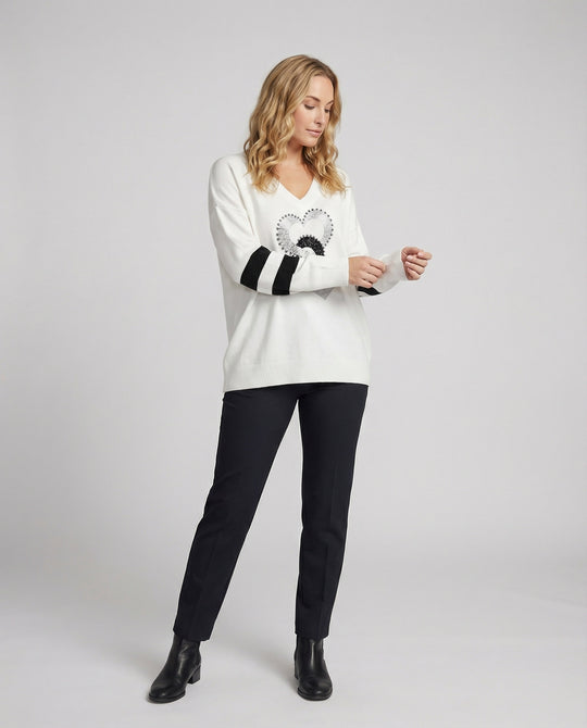 EB | Damenpullover mit Herzmuster & V-Ausschnitt