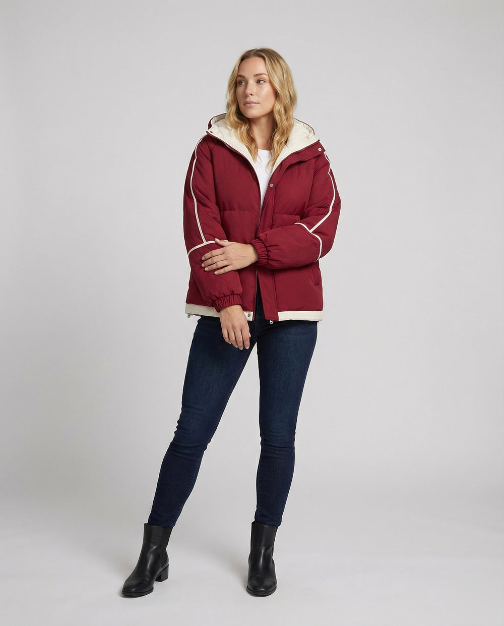 Damen Hochwertige Winterjacke mit isolierender Kapuze EB