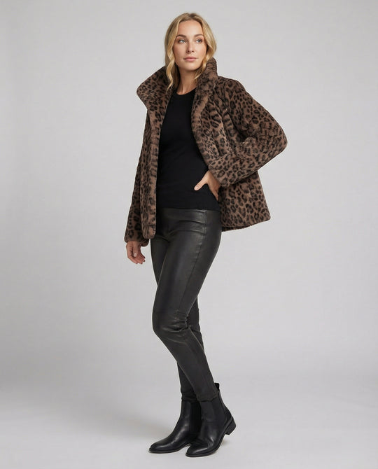 EB | Mantel - Kunstpelz - Oversized Fit - Reverskragen - Leopardenprint