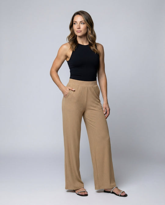 Damen elegante weit geschnittene Sommerhose mit feiner Rippstruktur EB