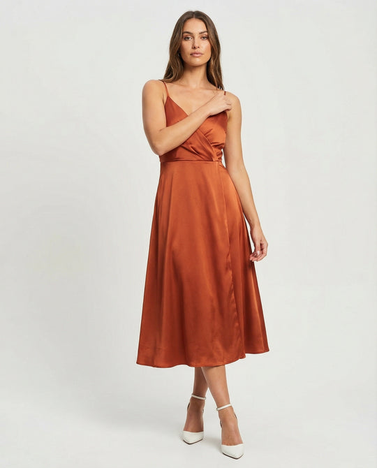 EB | Stylisches Träger-Midi-Kleid