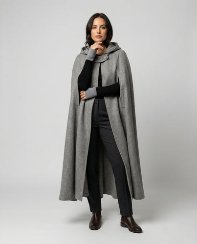 Damen modern geschnittener Umhang mit Kapuze EB