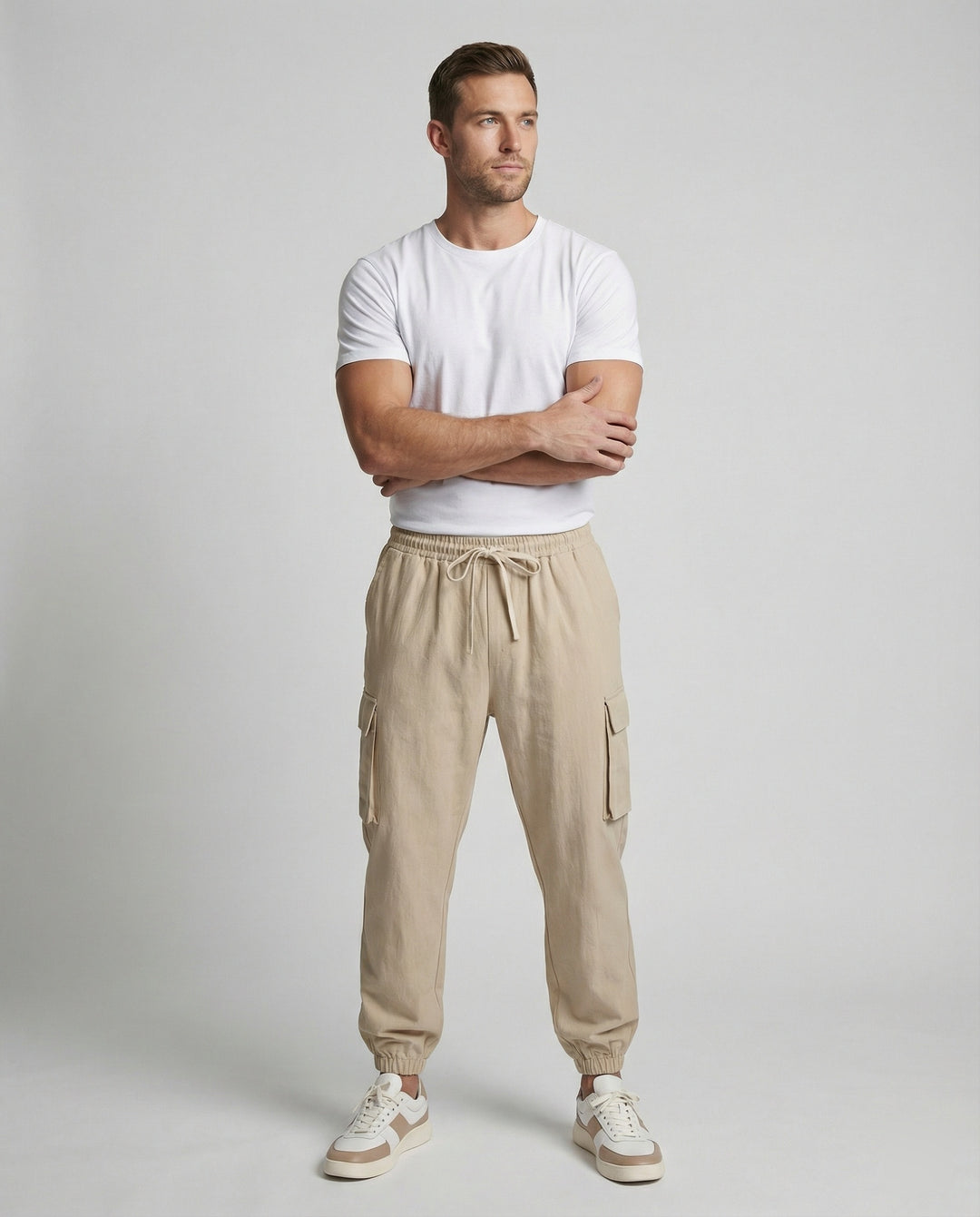 Herren Cargo-Jogginghose mit seitlichen Reißverschlusstaschen und elastischem Bund EB