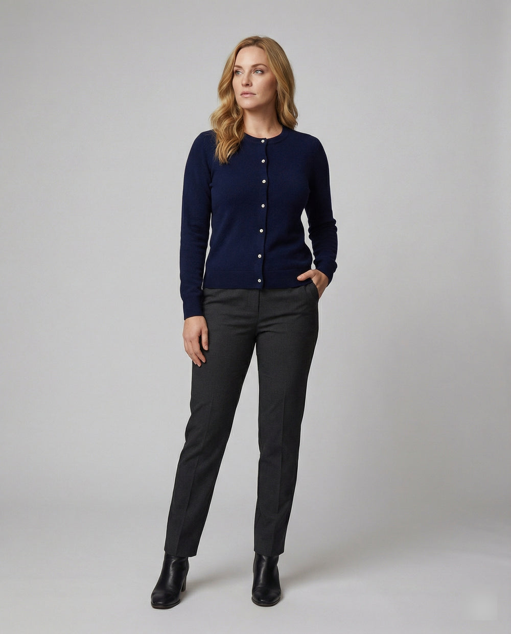 Damen Feinstrick Cardigan mit Knopfleiste und weichem Material EB