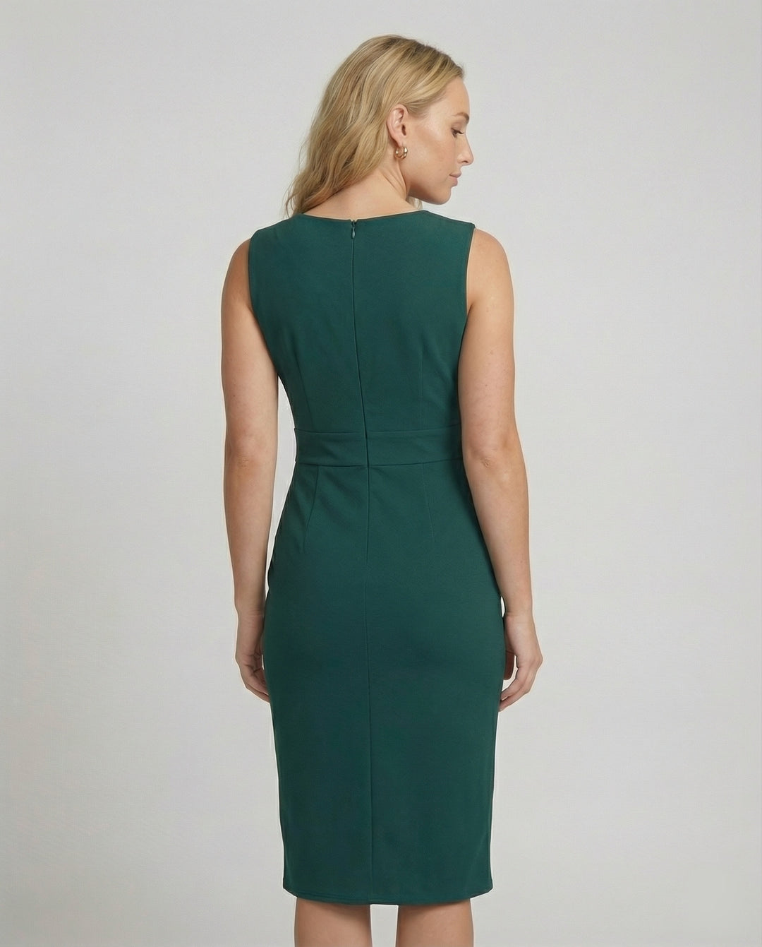 EB | Ärmelloses Kleid mit Hoher Taille