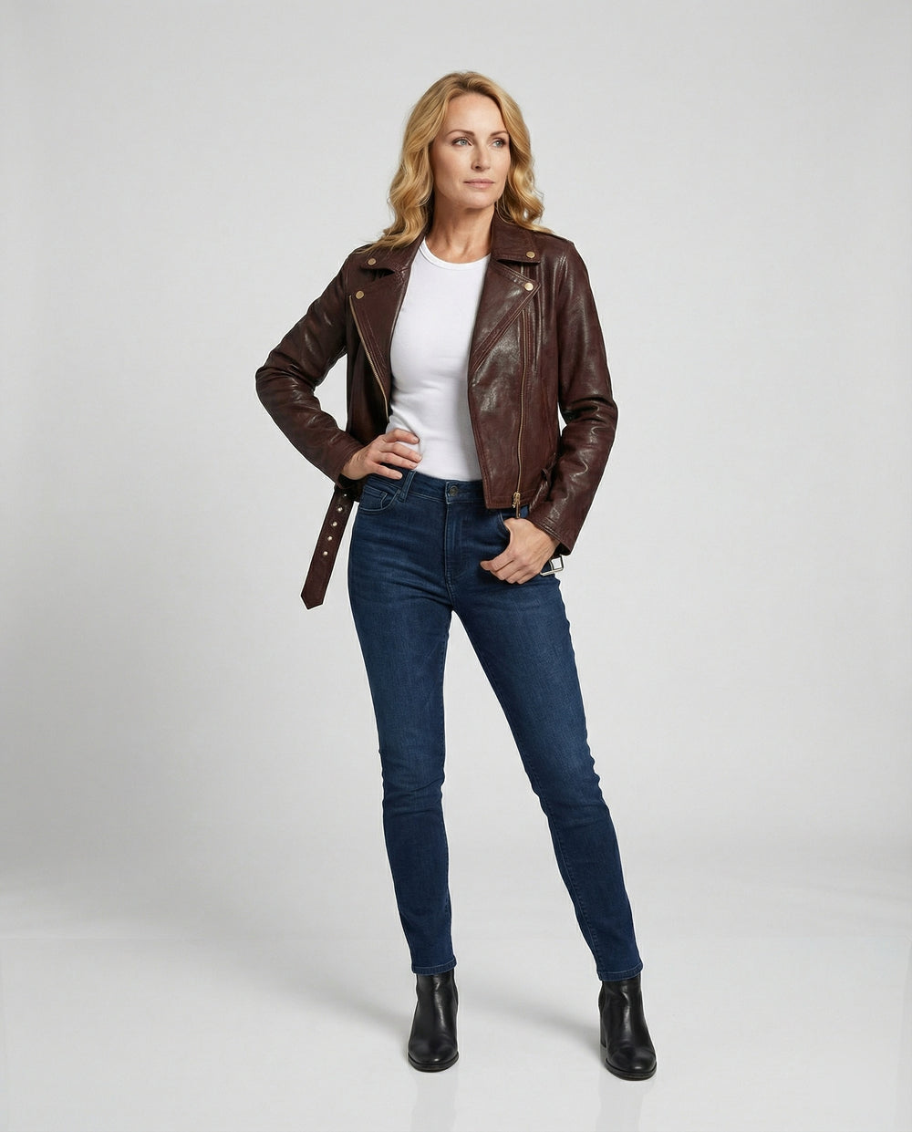 Damen Lederjacke Schwarz tailliert