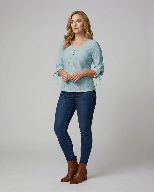 Damen Modisches Blusenshirt mit Spitzendetails und Knopfleiste EB