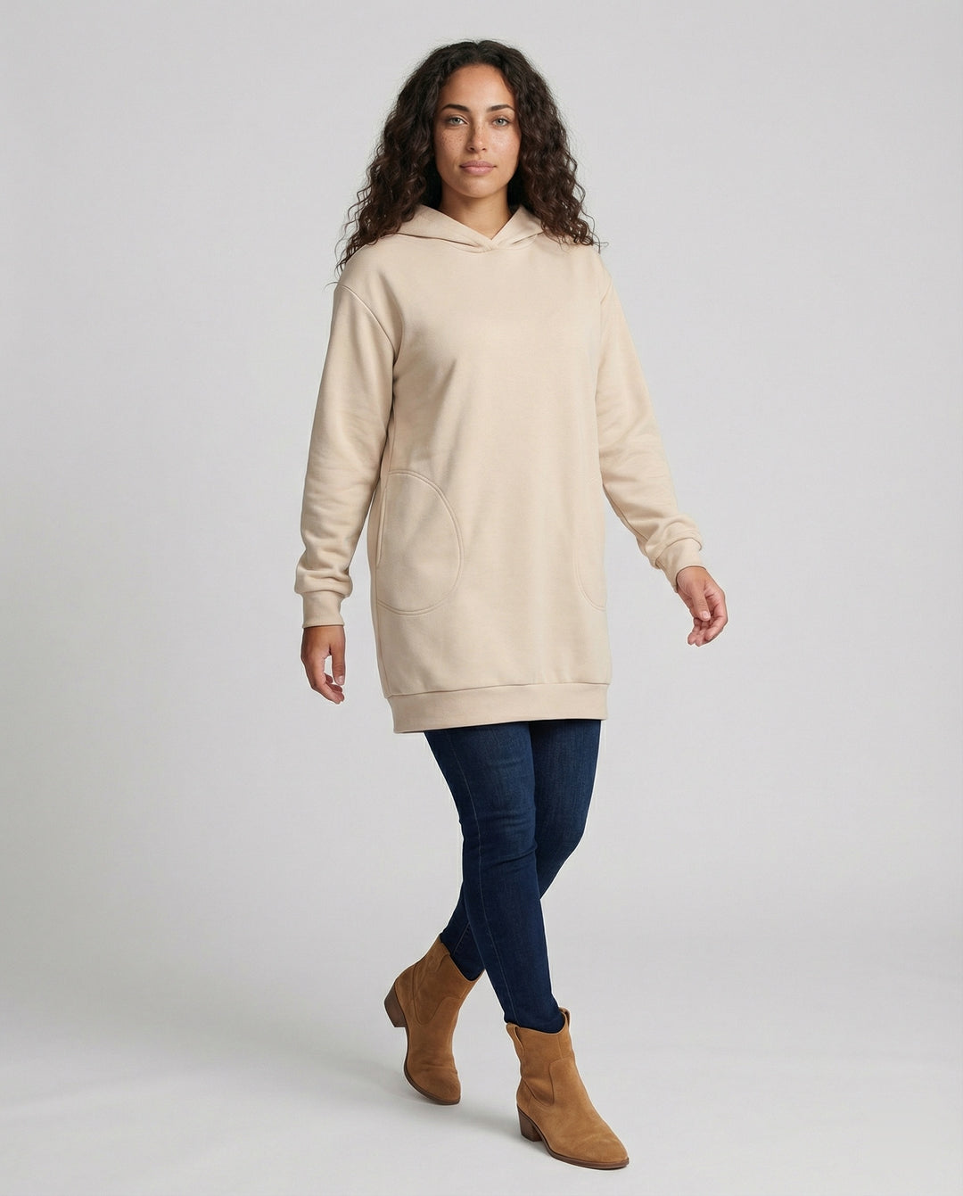 EB | Stylisches Kapuzenpullover-Kleid