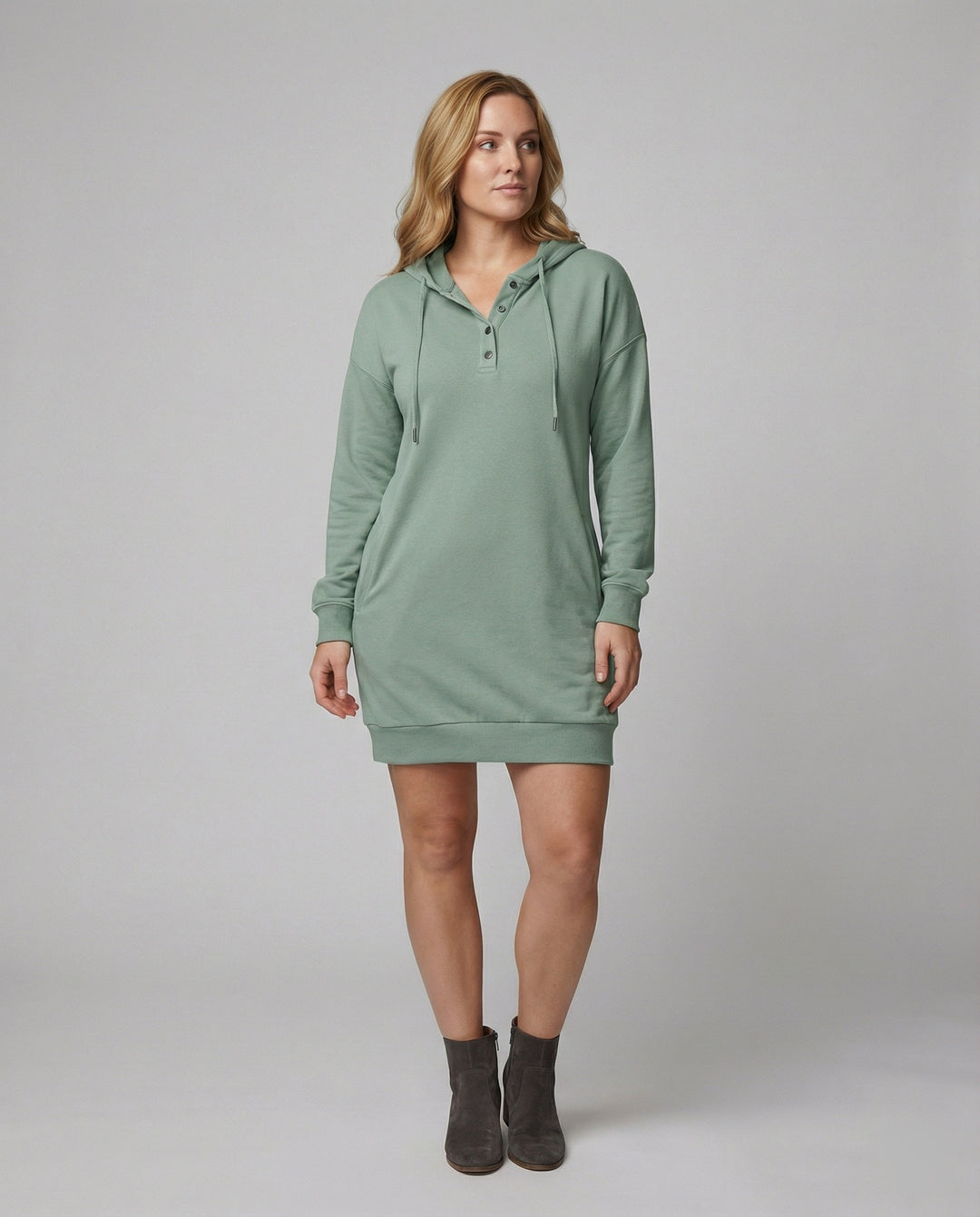 EB | Stilvolles Klassisches Strickkleid