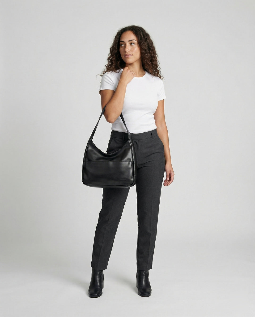 EB | Minimalistische Schultertasche