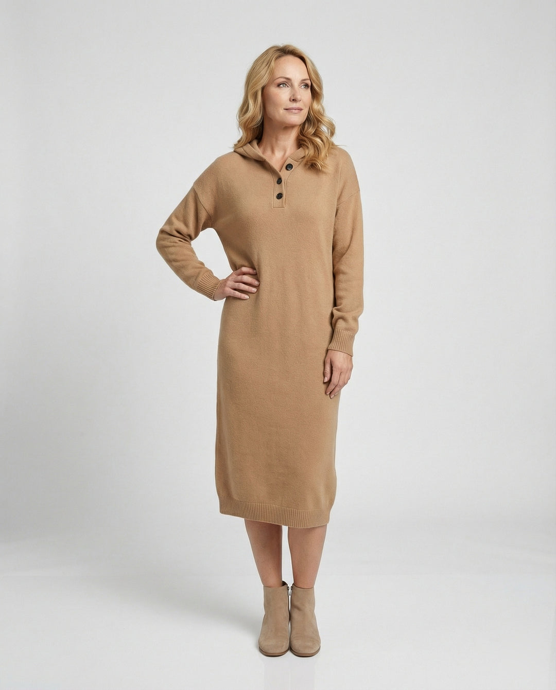 Damen Hoodie-Kleid aus weichem Strickmaterial mit Knopfleiste und Kapuze EB