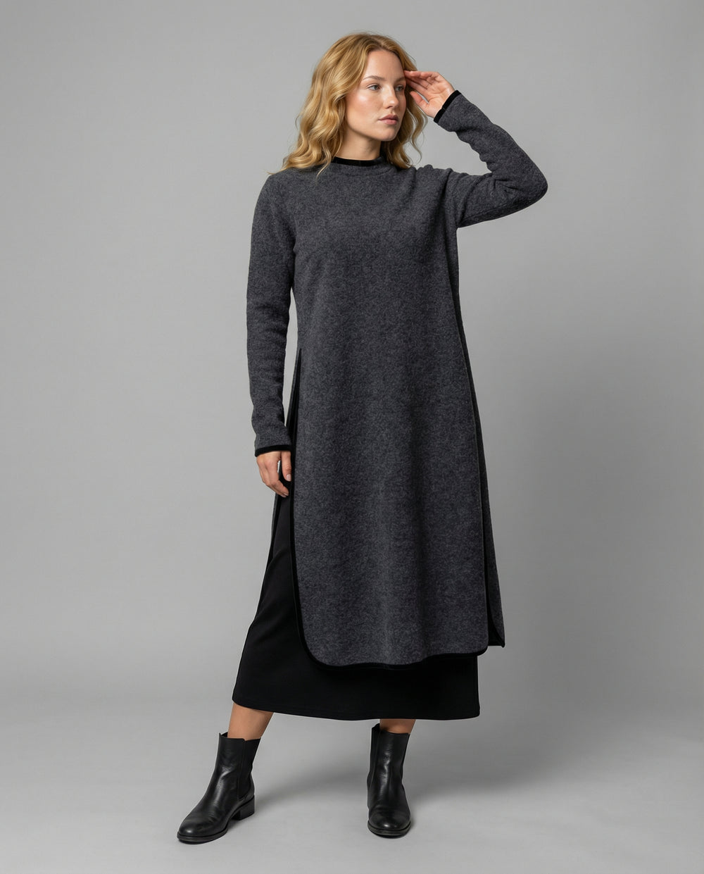 Langes Damen Midikleid in Lockerer Form mit Seitenschlitz | EB
