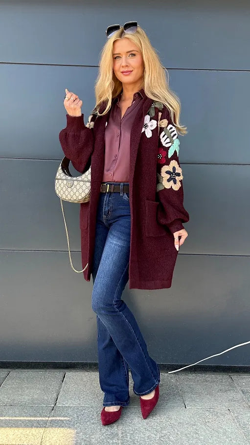 EB | Modische Strickjacke mit Kapuze – bequem & warm