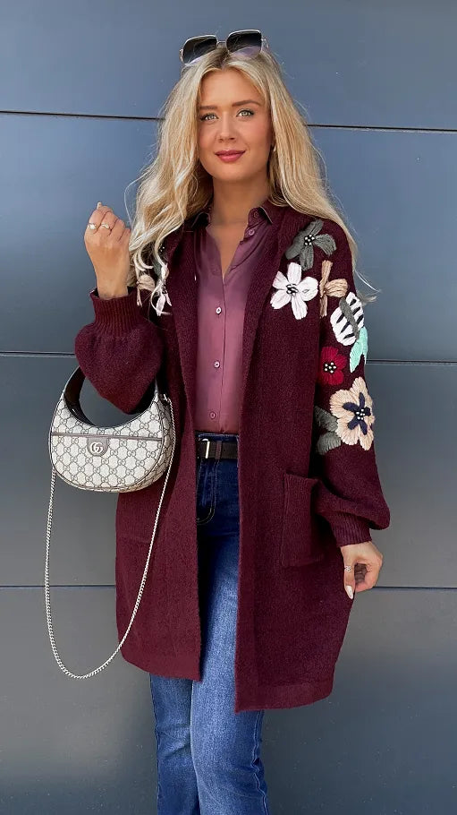EB | Modische Strickjacke mit Kapuze – bequem & warm
