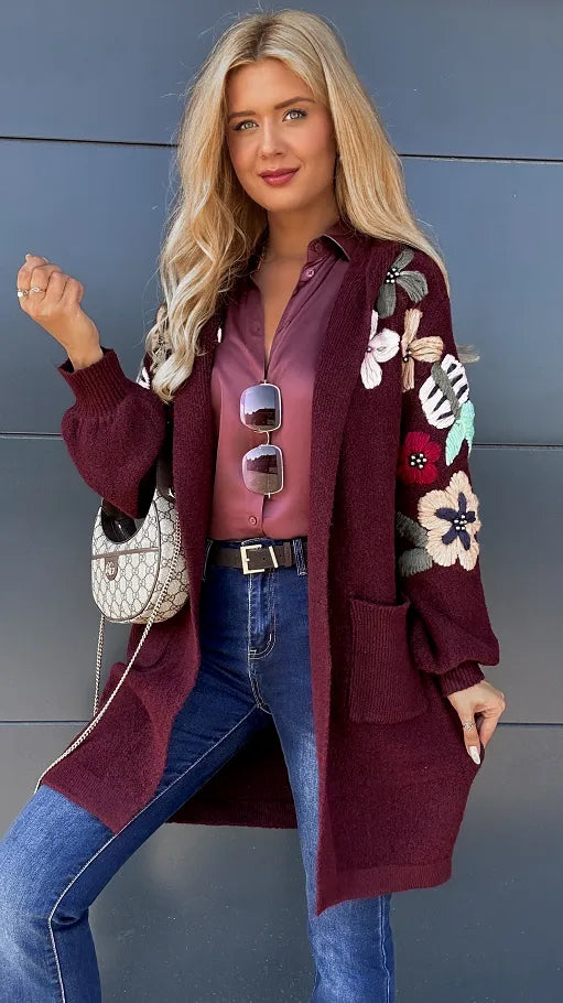 EB | Modische Strickjacke mit Kapuze – bequem & warm