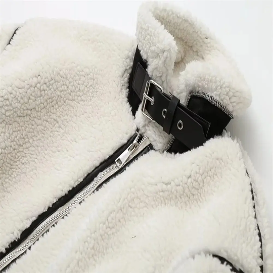EB | Schicke Fake-Fur-Jacke