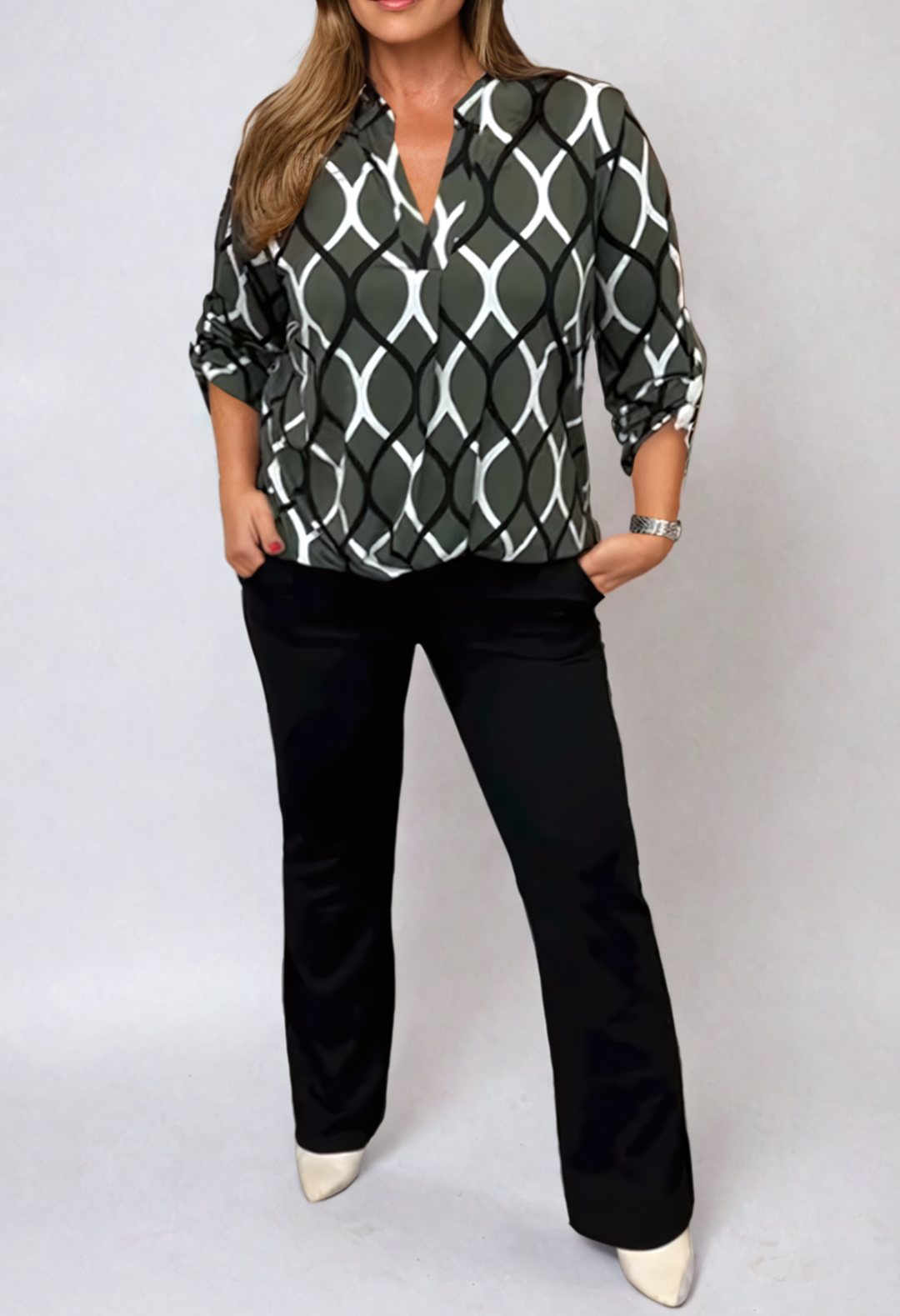 EB | Elegante Bluse mit Grafischem Muster Leicht und Stilvoll Perfekt für Den Alltag