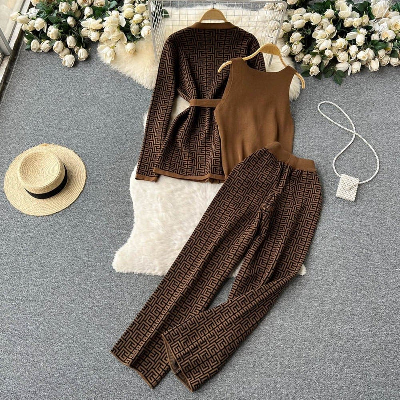 EB | Dreiteiliges Gestricktes WinterSatz