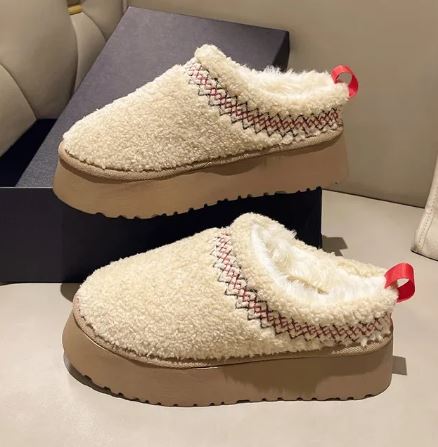 Schuhe mit Winterfell EB