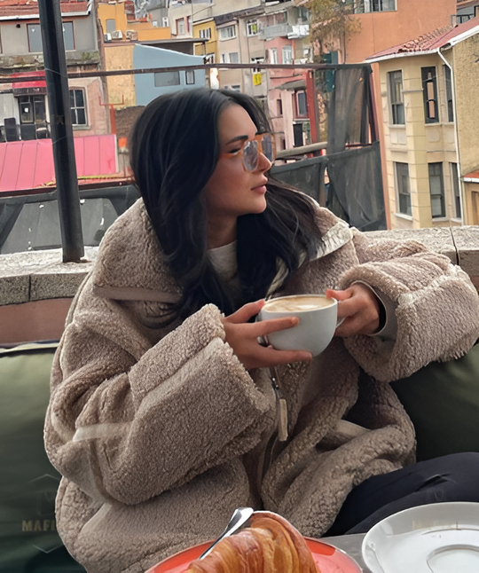 EB | Teddyjacke In Cremeweiß